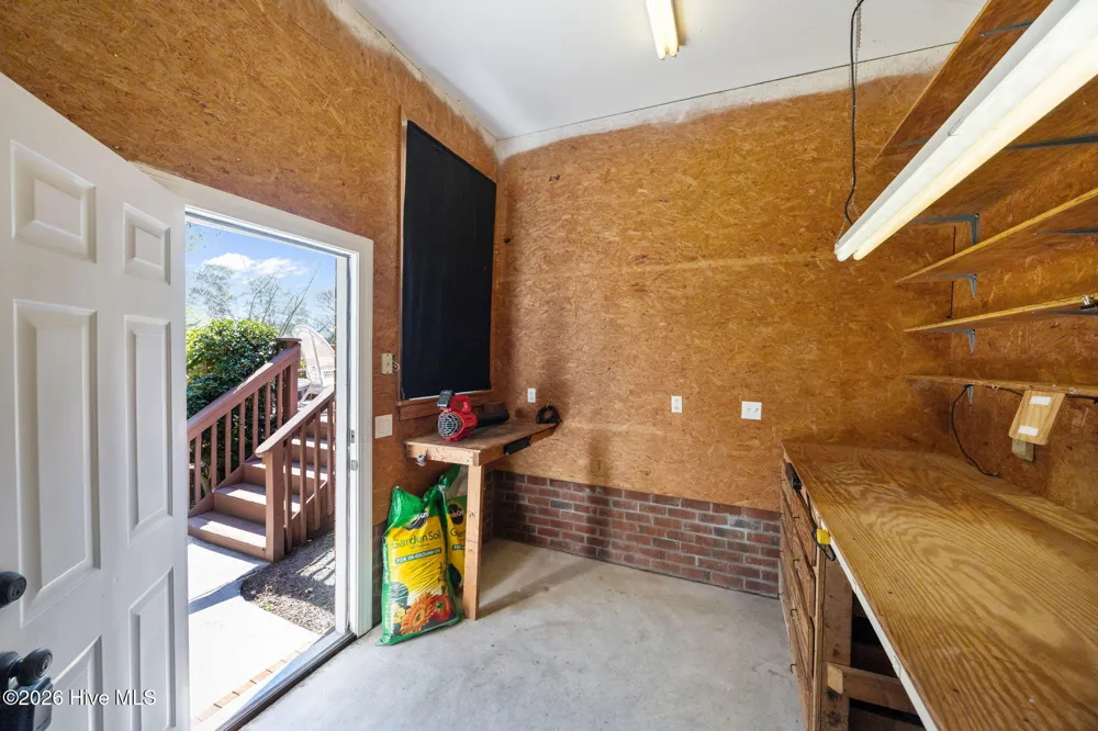 2267 Waterford Drive Winterville, NC 28590