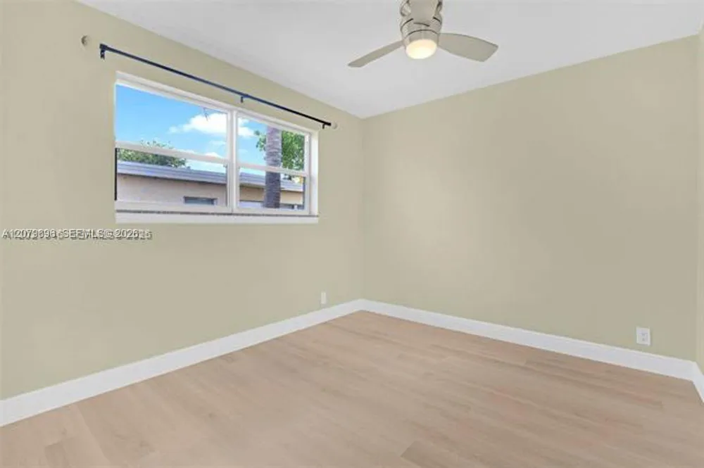 369 Phippen Waiters Rd Dania Beach, FL 33004