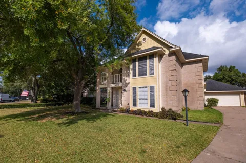 4131 Club Valley Dr Drive