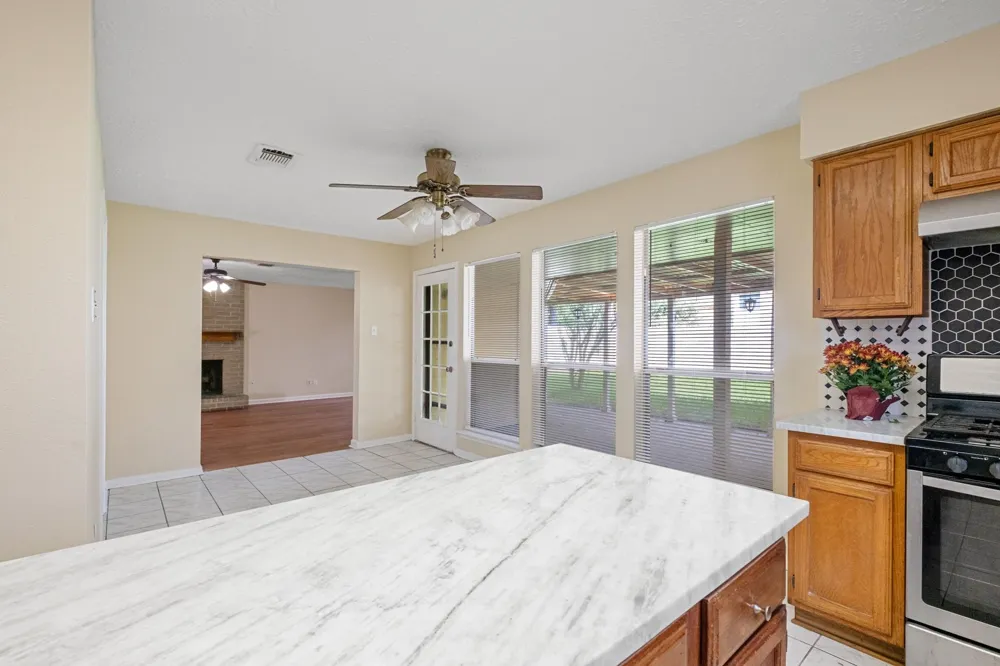 4131 Club Valley Dr Drive Houston, TX 77082