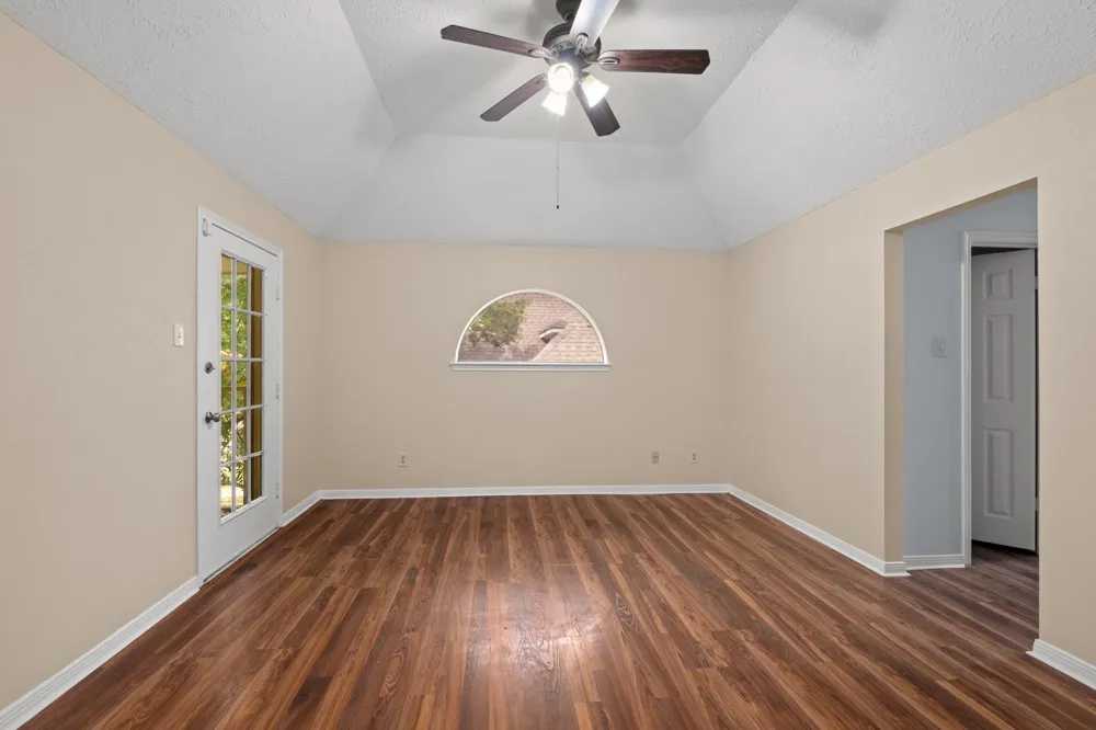 4131 Club Valley Dr Drive Houston, TX 77082