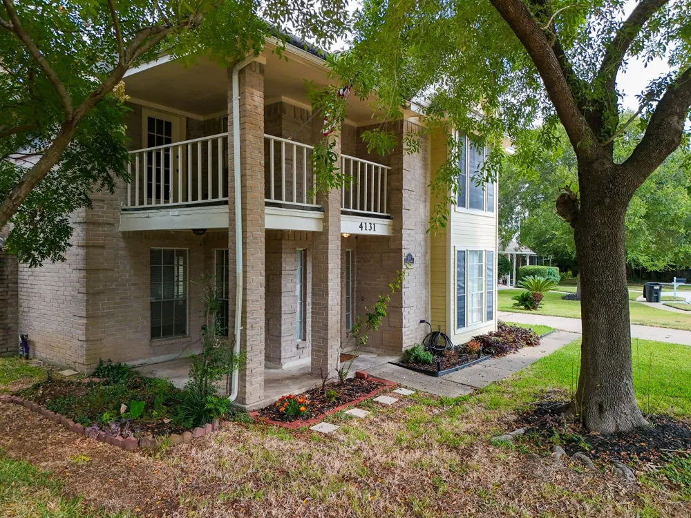 4131 Club Valley Dr Drive Houston, TX 77082