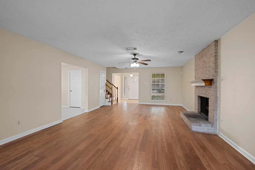 4131 Club Valley Dr Drive Houston, TX 77082