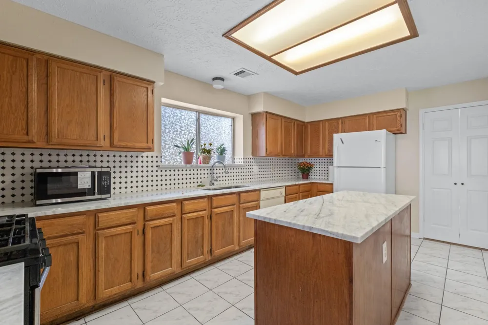 4131 Club Valley Dr Drive Houston, TX 77082