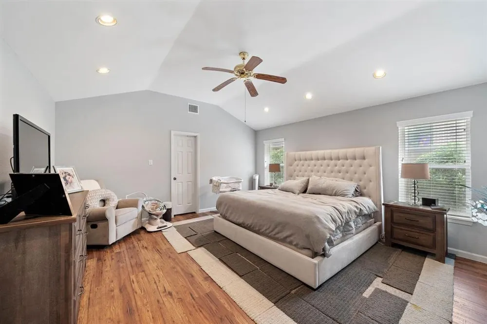 4922 Braesvalley Drive Houston, TX 77096