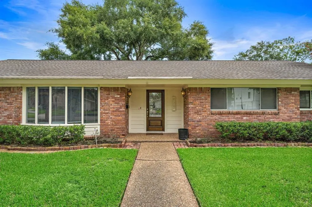 4922 Braesvalley Drive Houston, TX 77096
