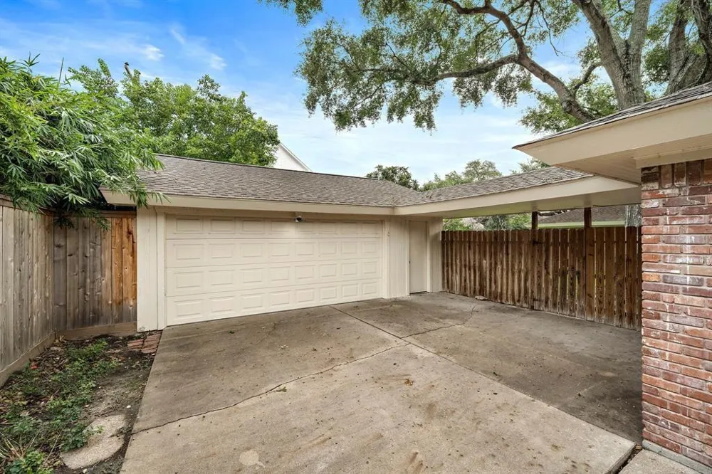 4922 Braesvalley Drive Houston, TX 77096