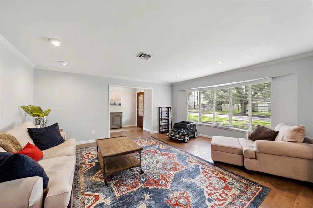 4922 Braesvalley Drive Houston, TX 77096