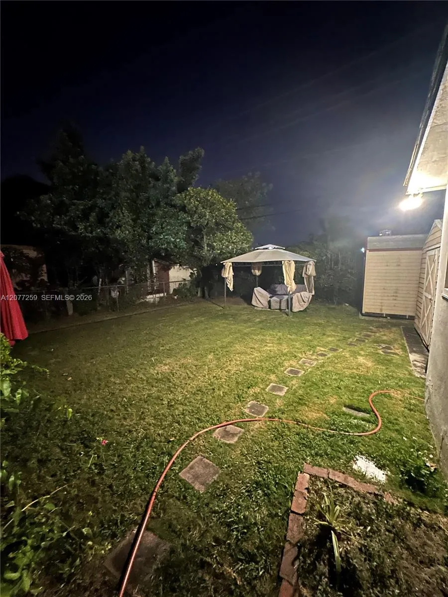 1838 NW 18th St Miami, FL 33125