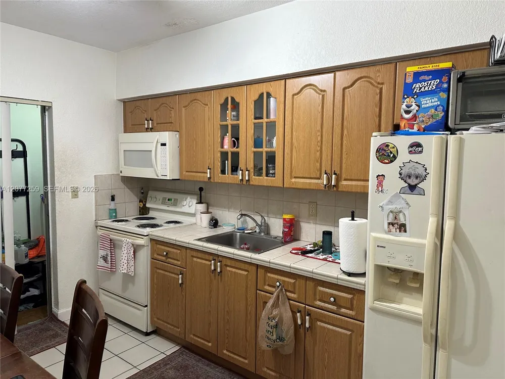 1838 NW 18th St Miami, FL 33125