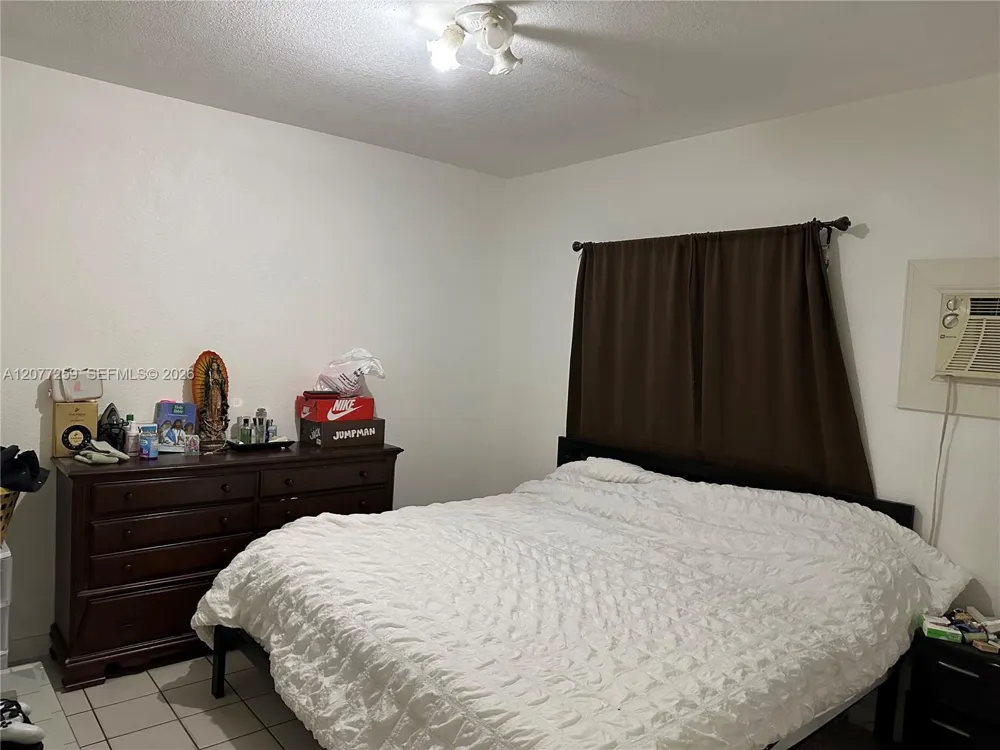 1838 NW 18th St Miami, FL 33125