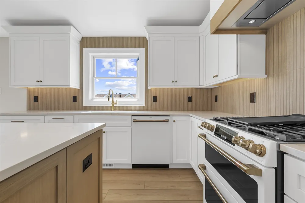 7304 Pleasure Avenue Sea Isle City, NJ 08243