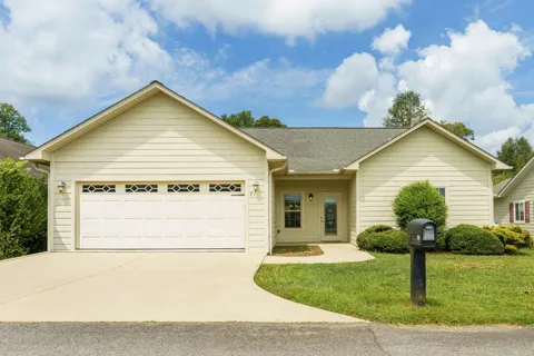 53 Riverwalk Circle