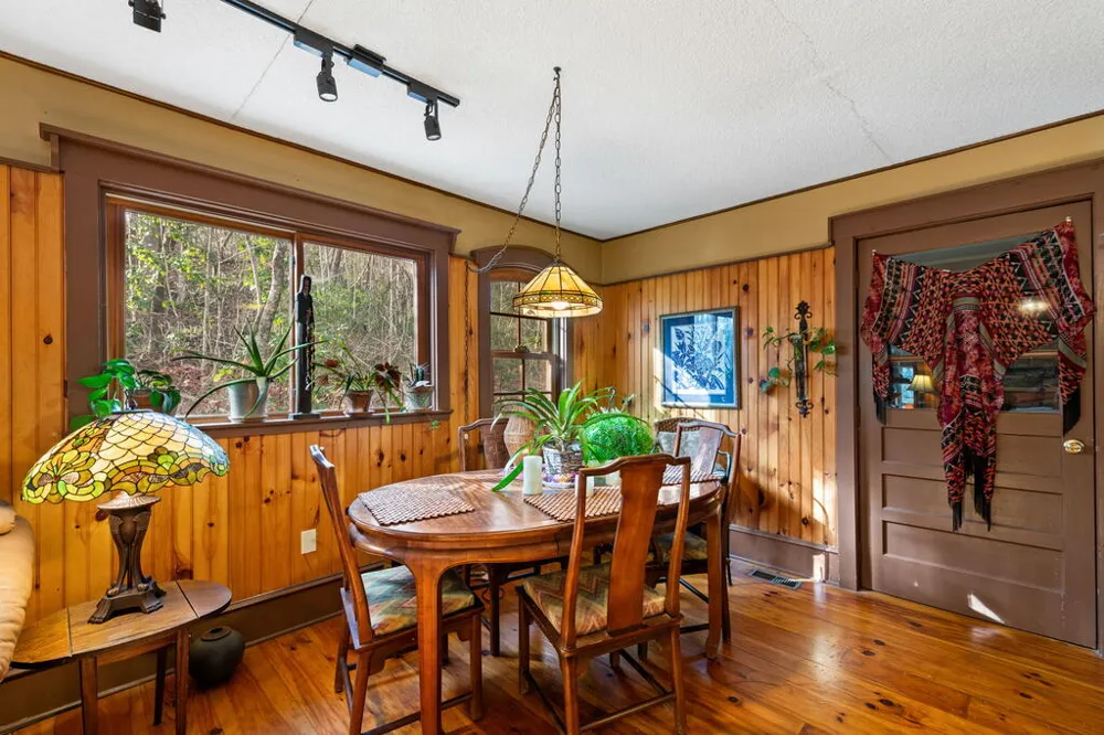 208 Bullen Gap Road Blue Ridge, GA 30513