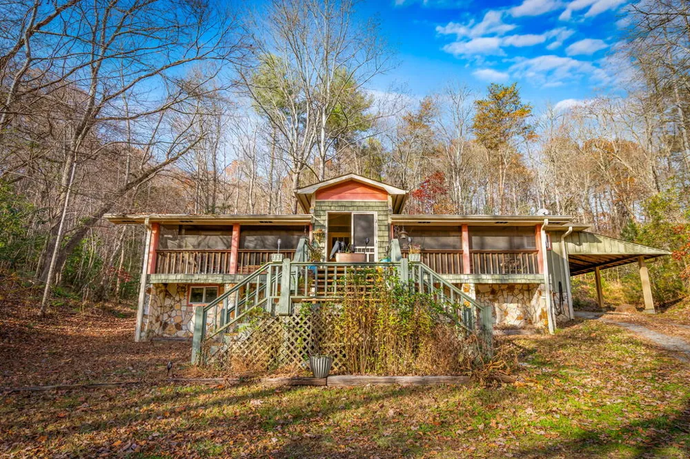 208 Bullen Gap Road Blue Ridge, GA 30513