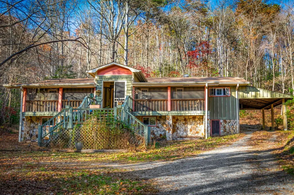 208 Bullen Gap Road Blue Ridge, GA 30513