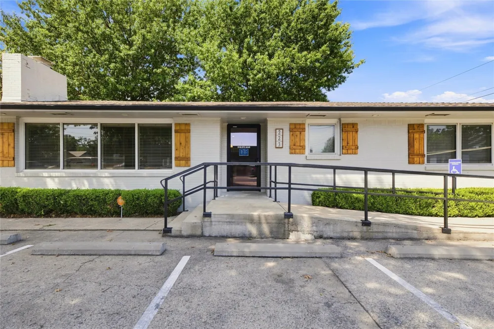 103 Remington Tahlequah, OK 74464