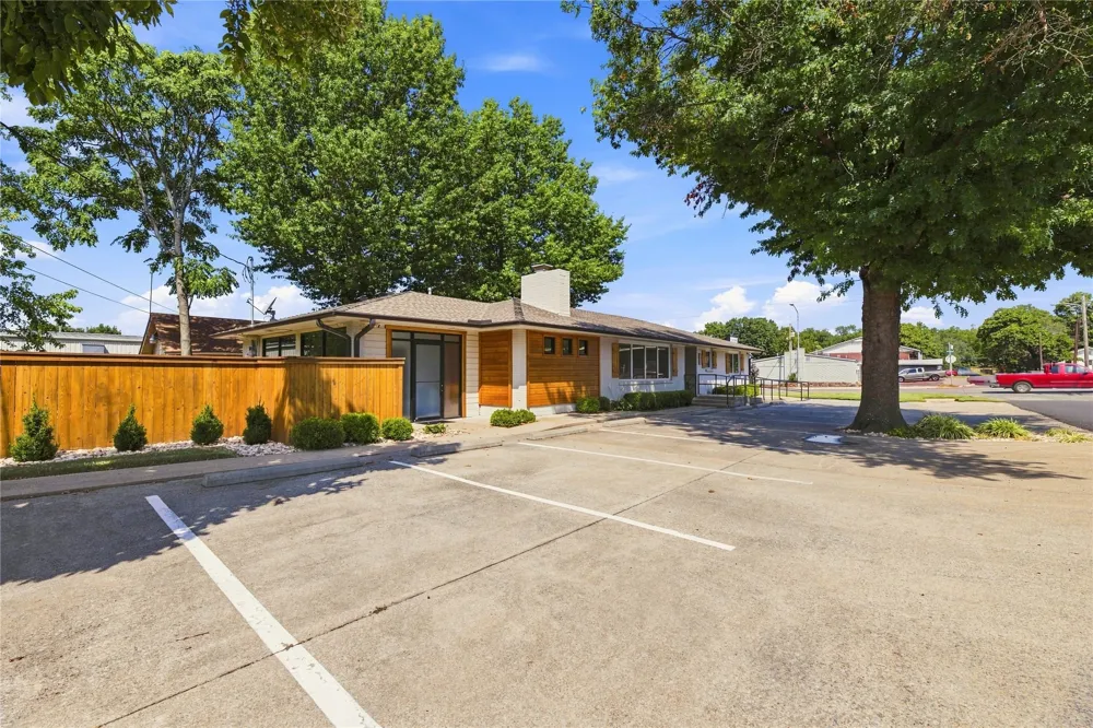 103 Remington Tahlequah, OK 74464