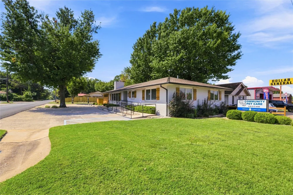 103 Remington Tahlequah, OK 74464