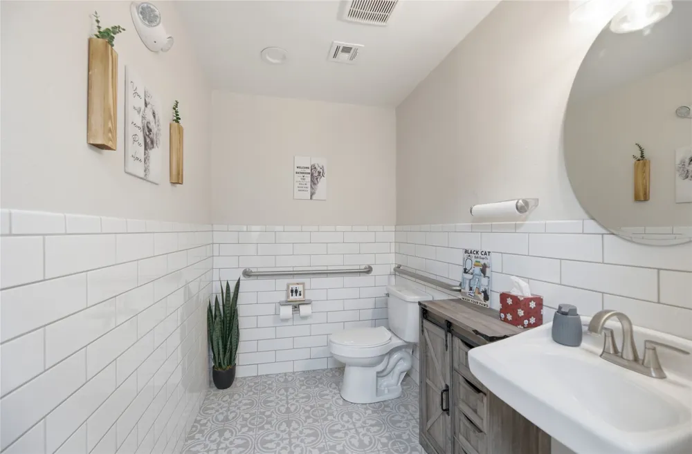 103 Remington Tahlequah, OK 74464