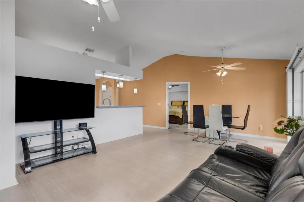 3125 ALBENGA LANE North Port, FL 34286
