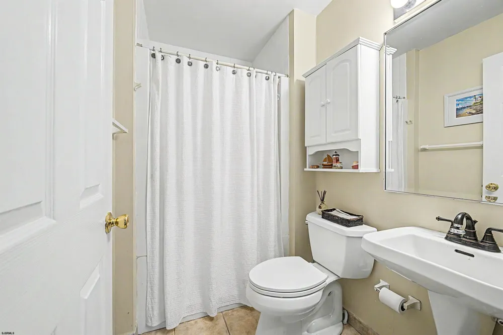 38 Jill Ave Marmora, NJ 08223