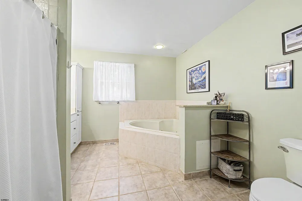 38 Jill Ave Marmora, NJ 08223