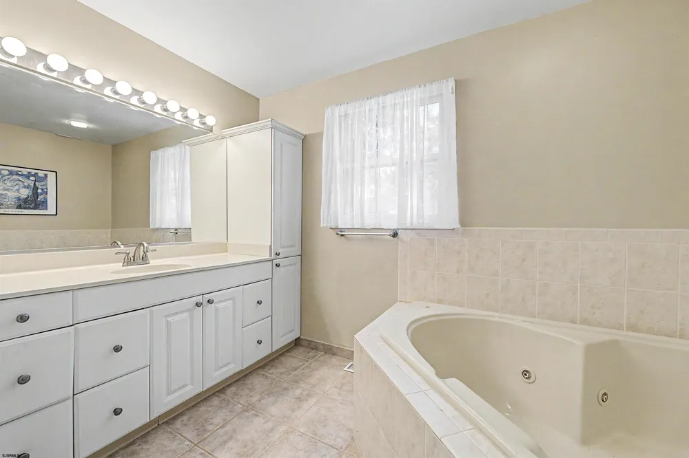 38 Jill Ave Marmora, NJ 08223