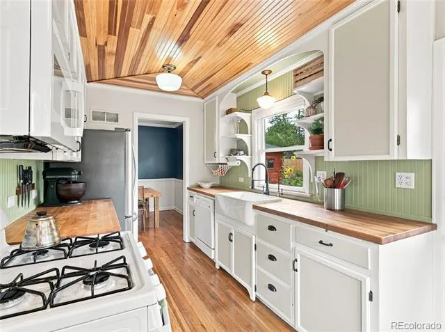 1010 Newport Street Denver, CO 80220