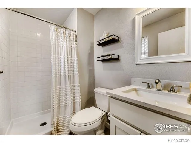 7216 W Portland Avenue Littleton, CO 80128