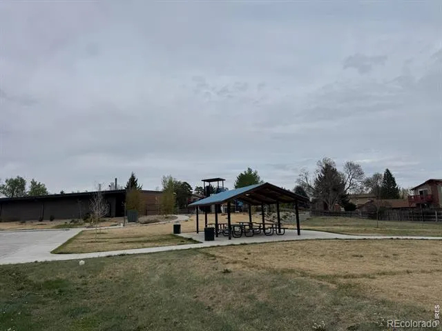 7216 W Portland Avenue Littleton, CO 80128