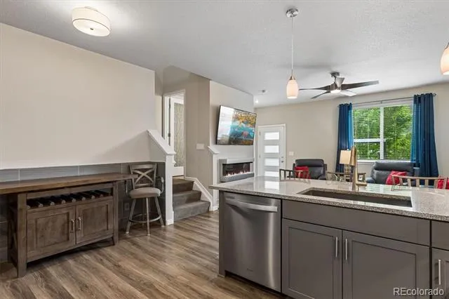 762 Stonebridge Drive Longmont, CO 80503