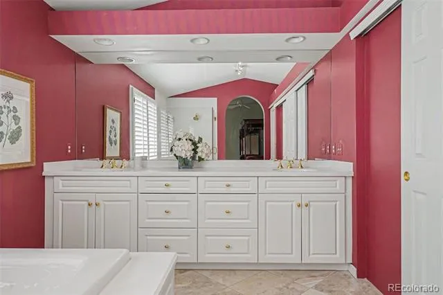 4725 E Pinewood Circle Centennial, CO 80121