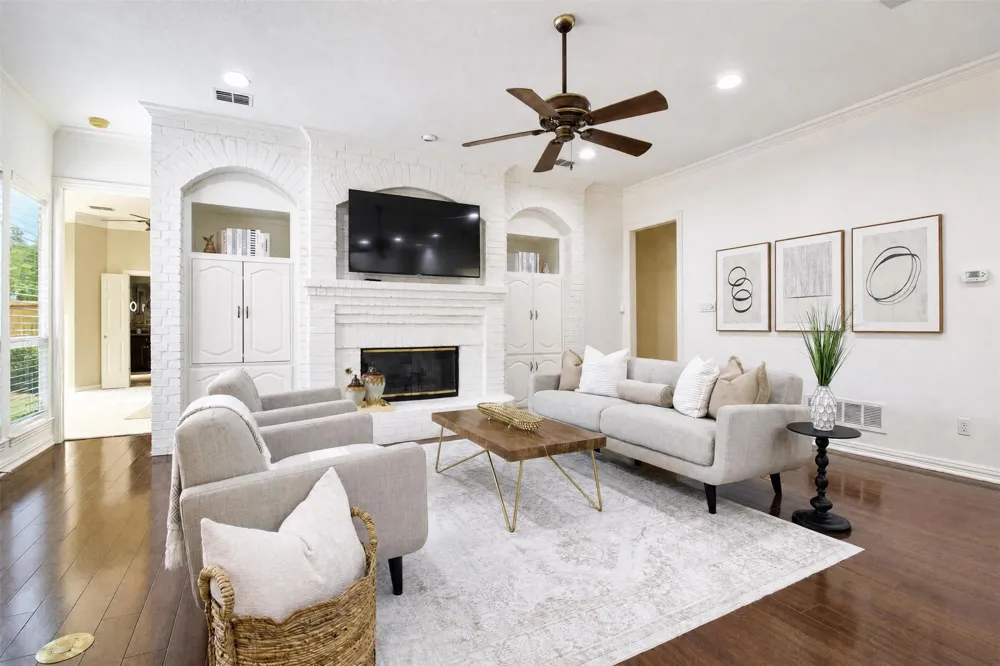 8344 Coral Drive Dallas, TX 75243