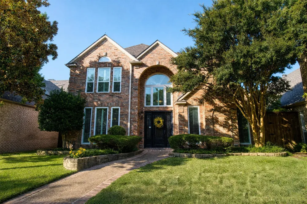 8344 Coral Drive Dallas, TX 75243