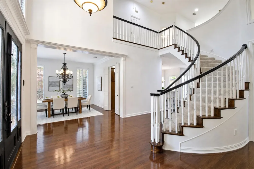 8344 Coral Drive Dallas, TX 75243