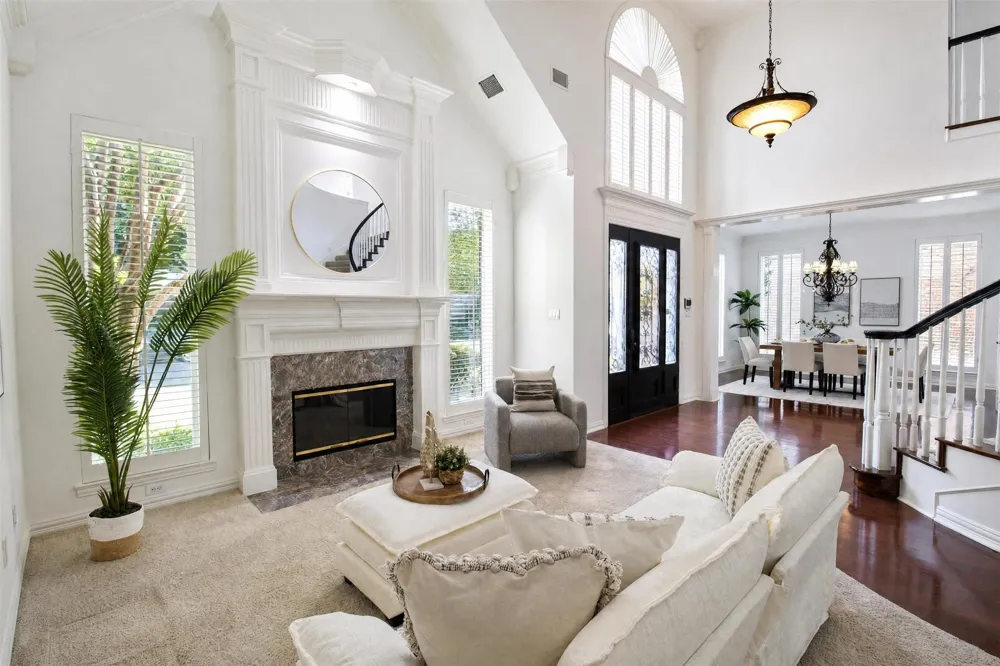 8344 Coral Drive Dallas, TX 75243