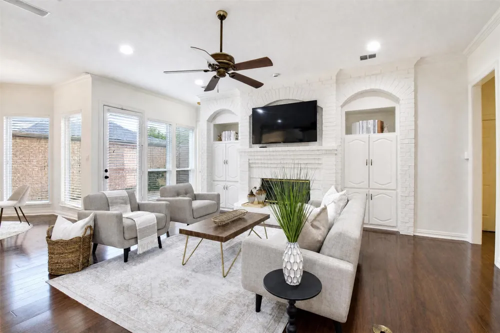 8344 Coral Drive Dallas, TX 75243