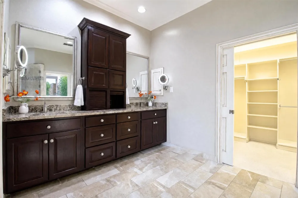 8344 Coral Drive Dallas, TX 75243