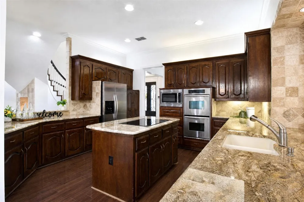 8344 Coral Drive Dallas, TX 75243