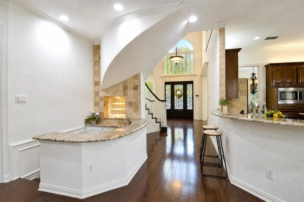 8344 Coral Drive Dallas, TX 75243