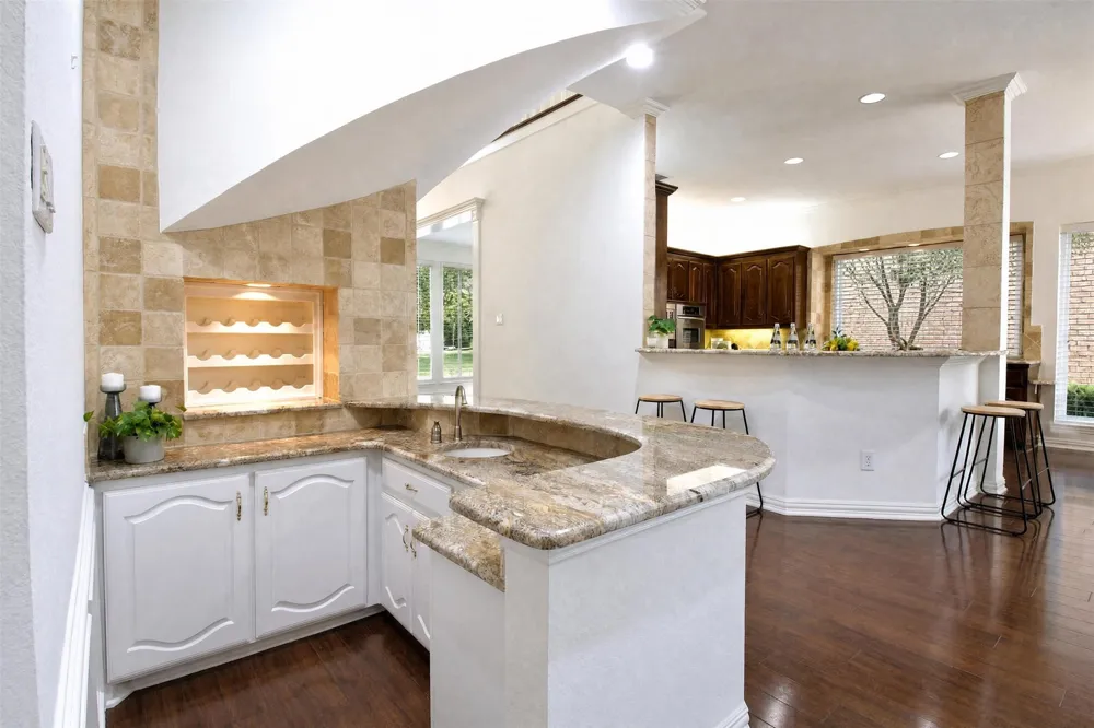 8344 Coral Drive Dallas, TX 75243