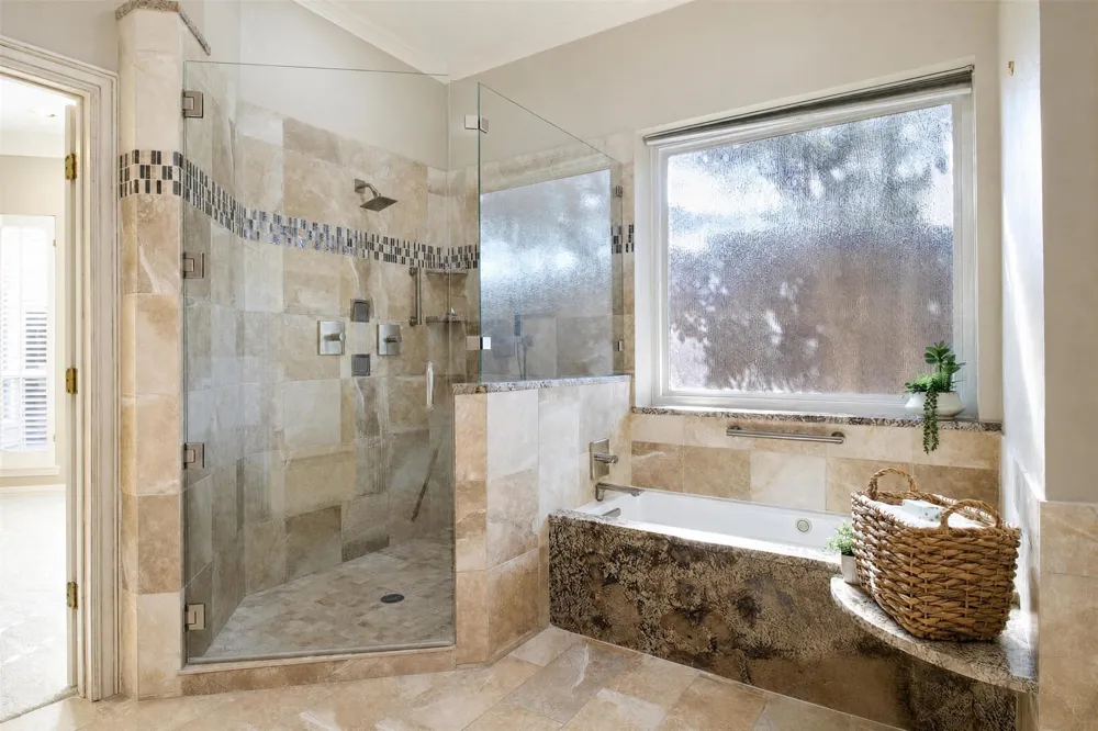 8344 Coral Drive Dallas, TX 75243