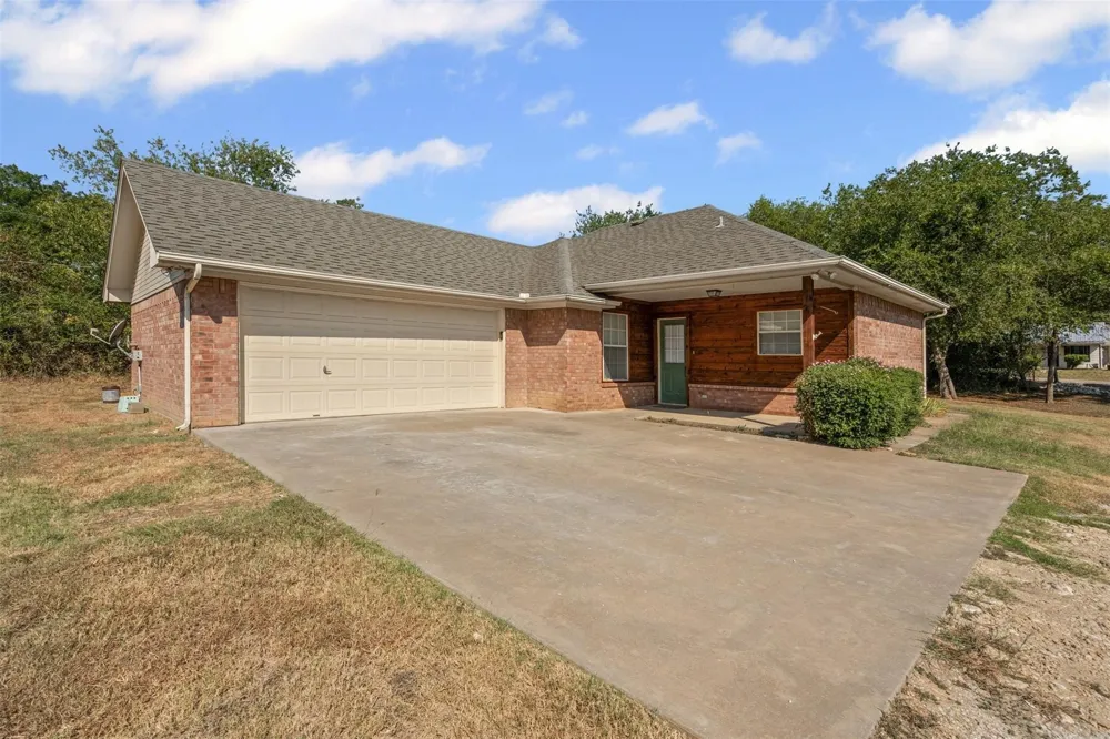 904 E 3rd B Street Weatherford, TX 76086