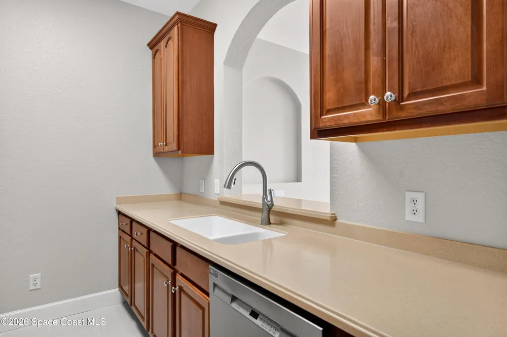 3868 Lexmark Lane #206 Rockledge, FL 32955