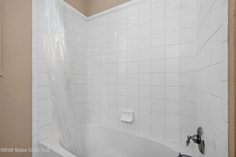 3868 Lexmark Lane #206 Rockledge, FL 32955