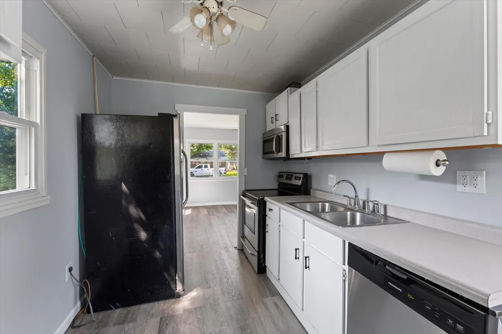 1822 Sycamore Street Niles, MI 49120