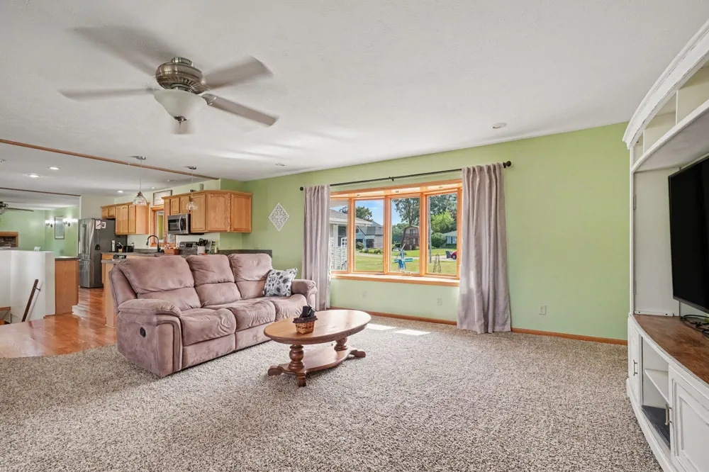 12996 Bayview Drive Vicksburg, MI 49097