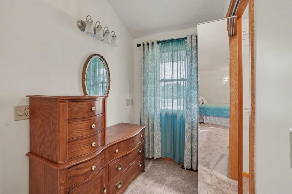 12996 Bayview Drive Vicksburg, MI 49097