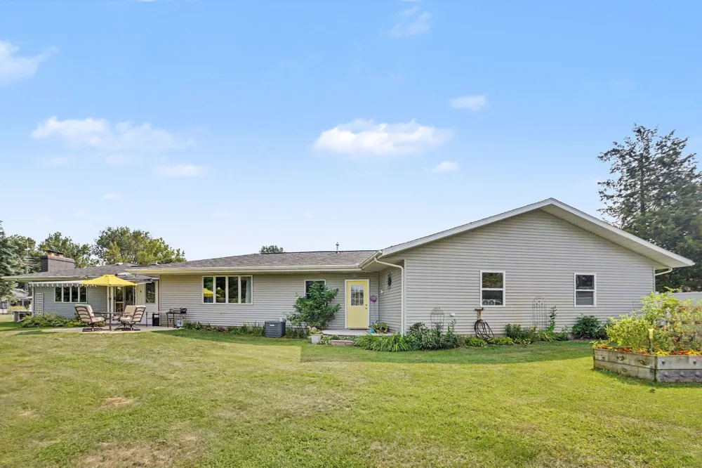 12996 Bayview Drive Vicksburg, MI 49097
